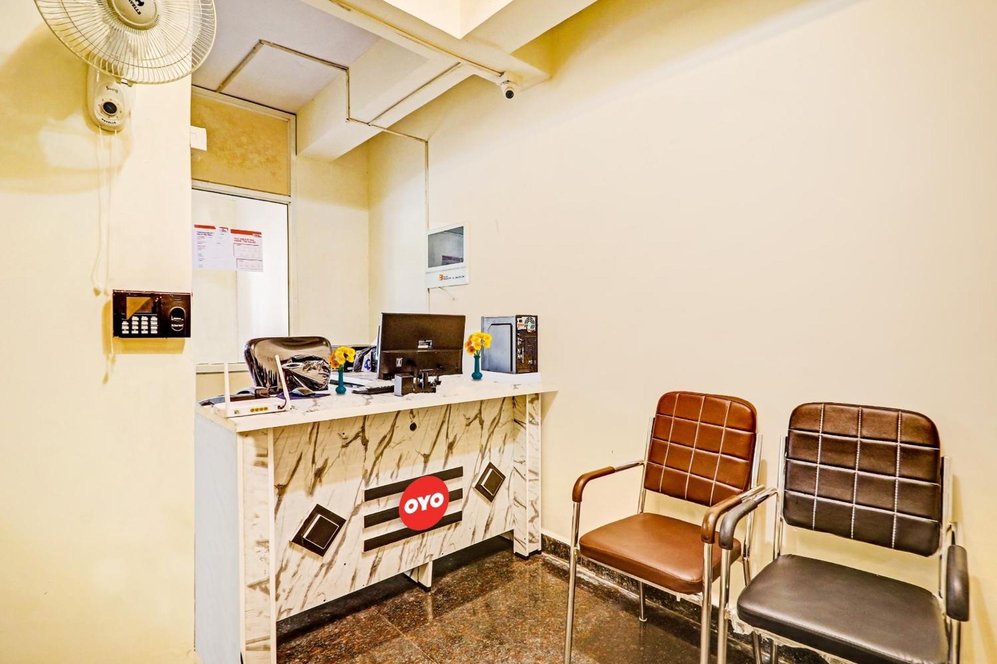 Oyo Happy Stay Hotels Хидерабад Екстериор снимка